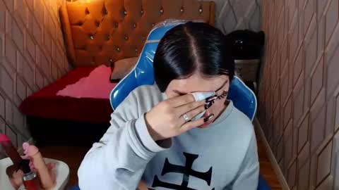 Angel online show from April 20, 6:11 pm