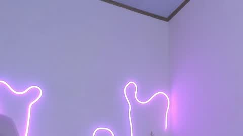Snapshot of angeli_sexi chatting on January 30, 12:50 am Carolina online show from January 30, 12:50 am