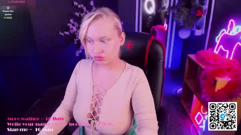 Angelic beauty online show from May 26, 10:47 am