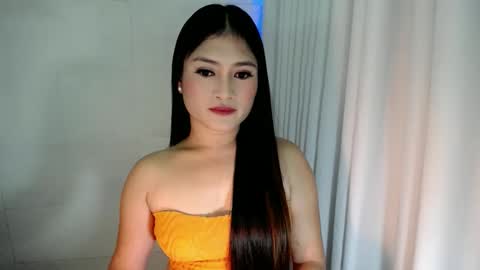 Snapshot of angelic_girlxx chatting on February 16, 8:00 pm Angie online show from February 16, 8:00 pm
