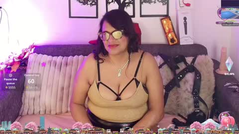 Angelica online show from June 6, 7:03 am