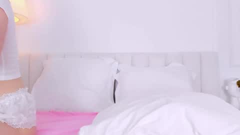 Snapshot of angelicmoon chatting on January 25, 2:37 am Angelic online show from January 25, 2:37 am