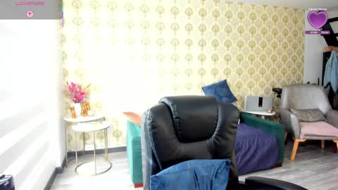 angelina_class_7 online show from April 23, 1:02 pm