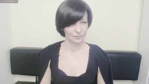 Snapshot of angelinalov_ chatting on February 12, 7:55 am Angelina online show from February 12, 7:55 am