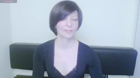 Snapshot of angelinalov_ chatting on February 7, 8:22 am Angelina online show from February 7, 8:22 am