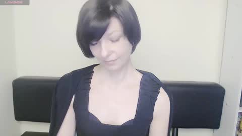 Snapshot of angelinalov_ chatting on February 11, 7:54 am Angelina online show from February 11, 7:54 am