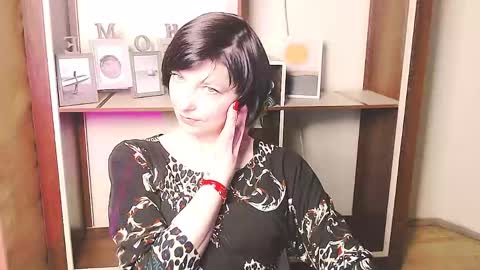 Angelina online show from April 24, 12:30 pm