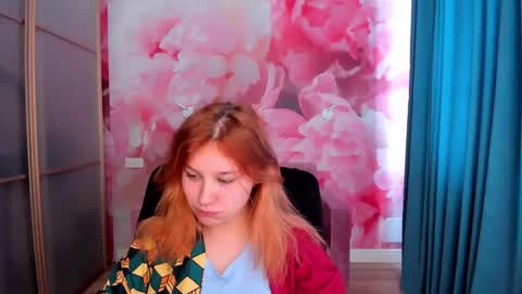 AngelinaLow online show from April 24, 11:46 am