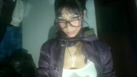 Snapshot of angelita_33 chatting on October 20, 4:37 am angelita_33 online show from October 20, 4:37 am