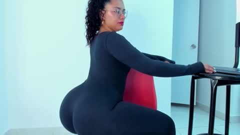 A F R O D I T A online show from October 27, 12:01 pm