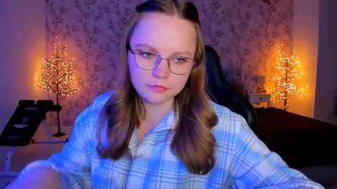 angellarud online show from March 5, 9:21 pm