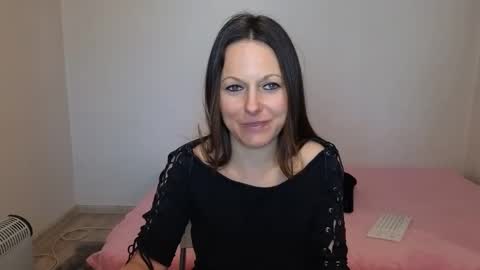 Giulia online show from April 23, 12:29 pm