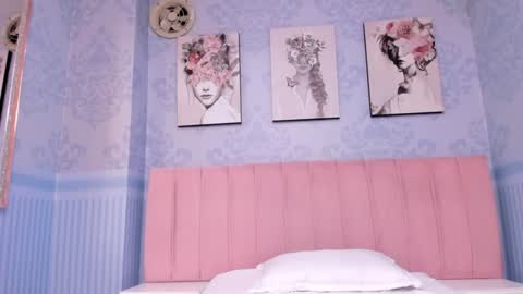 Snapshot of angelstonne_ chatting on January 23, 10:32 am Angel online show from January 23, 10:32 am