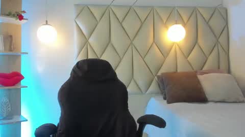 ANGIE online show from June 11, 1:41 pm