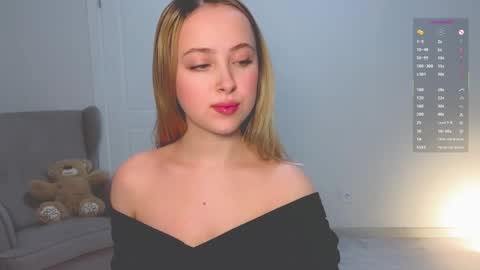  Im Chloe  i do FLASH BOOBS for new fan club online show from April 28, 1:47 am