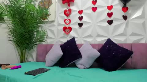 anggie online show from April 20, 10:29 am