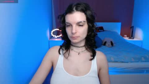 Snapshot of angie_faee chatting on December 17, 7:26 pm angie_faee online show from December 17, 7:26 pm