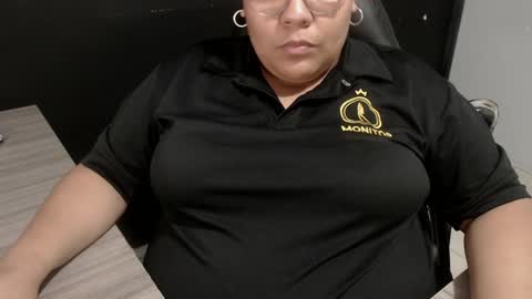 Snapshot of angy_ro12 chatting on February 4, 3:11 am angy online show from February 4, 3:11 am