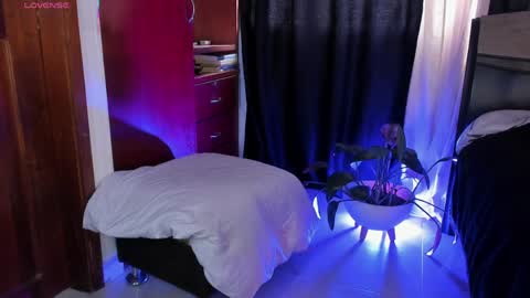 ana sofia   online show from April 29, 4:42 pm