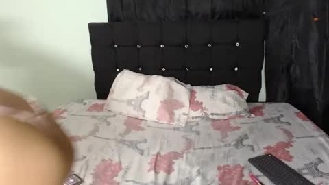 ani_damian22 online show from September 23, 5:38 am