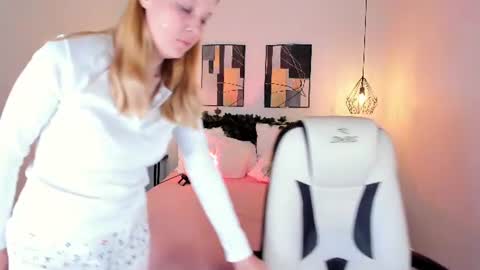 Anita online show from July 18, 8:50 am