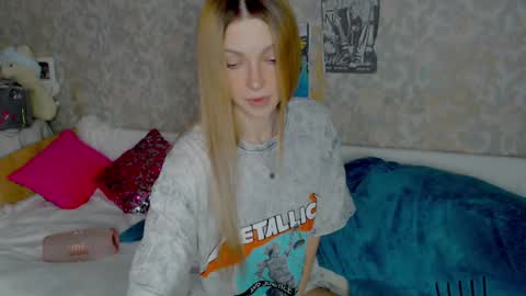 Snapshot of anita_moon_ chatting on February 28, 1:37 am anita_moon_ online show from February 28, 1:37 am