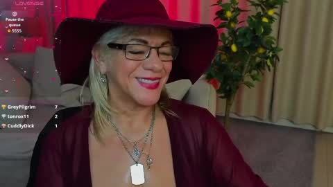 Anita online show from April 24, 12:30 pm