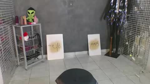 Hello My name is NaiaraPv is OPEN online show from April 27, 1:52 pm