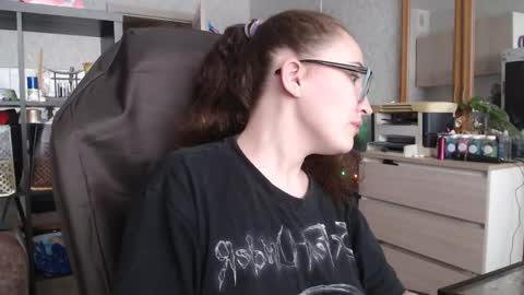 Snapshot of ankey_rayah chatting on January 20, 5:04 am Nameless online show from January 20, 5:04 am