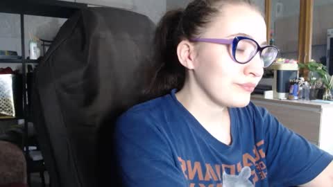 Snapshot of ankey_rayah chatting on December 26, 7:05 pm Nameless online show from December 26, 7:05 pm