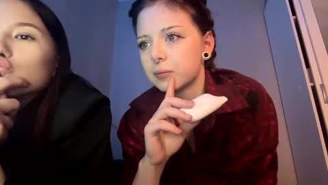 AnmiXHot online show from November 14, 9:04 pm