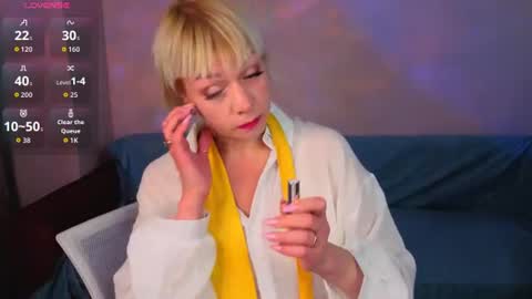 ann_annise online show from June 19, 4:32 pm