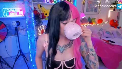 Snapshot of anna_prince chatting on February 7, 4:06 am Anna online show from February 7, 4:06 am