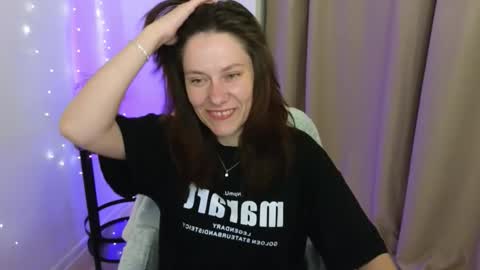 Snapshot of annaabels chatting on September 8, 8:08 pm annaabels online show from September 8, 8:08 pm