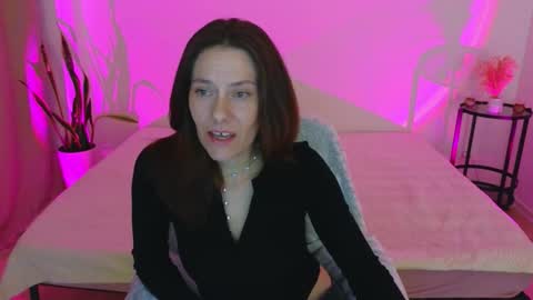 Snapshot of annaabels chatting on October 6, 7:51 pm annaabels online show from October 6, 7:51 pm