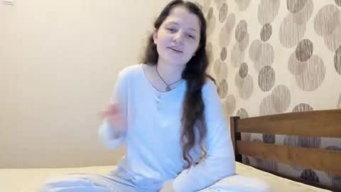 annaahcharm online show from July 5, 1:28 pm