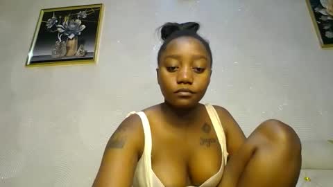 Snapshot of annabel038 chatting on February 24, 5:09 pm Annabel online show from February 24, 5:09 pm