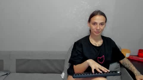 Snapshot of annabishop chatting on October 1, 12:48 am annabishop online show from October 1, 12:48 am