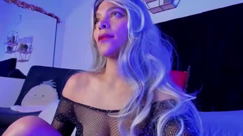 Snapshot of annachernova chatting on January 11, 9:04 pm Anna online show from January 11, 9:04 pm
