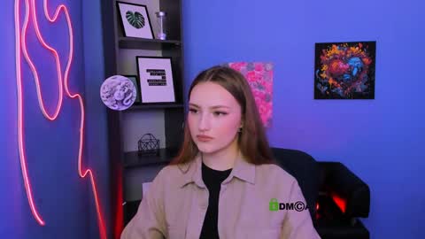 annallisa online show from April 22, 11:18 am