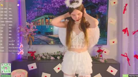 Holly Molly Im Polly online show from April 25, 8:06 pm