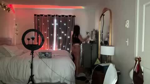 annaxoxo_ online show from December 17, 7:51 pm