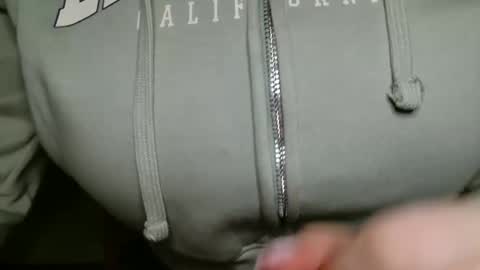 Bella online show from March 30, 4:17 pm