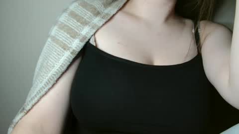 Bella online show from February 12, 4:41 pm