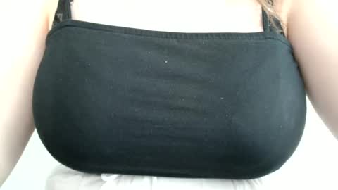 Bella online show from June 9, 1:54 pm