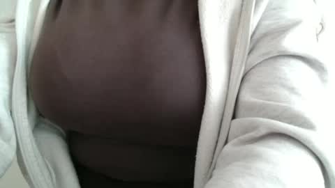 Bella online show from April 5, 9:08 am