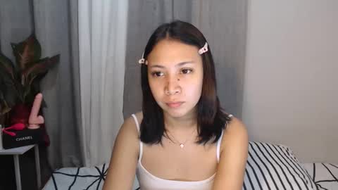 anne_chanelx online show from February 22, 7:09 am