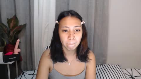 anne_chanelx online show from February 25, 8:13 am