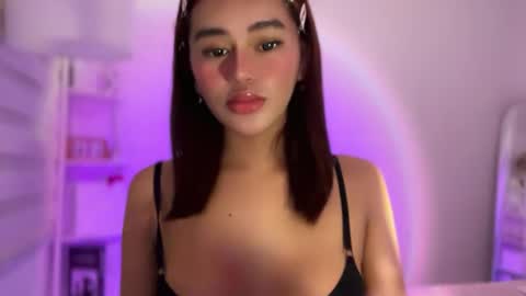 Kim online show from April 1, 6:49 pm