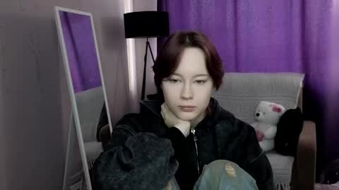 Anni online show from March 6, 5:57 am